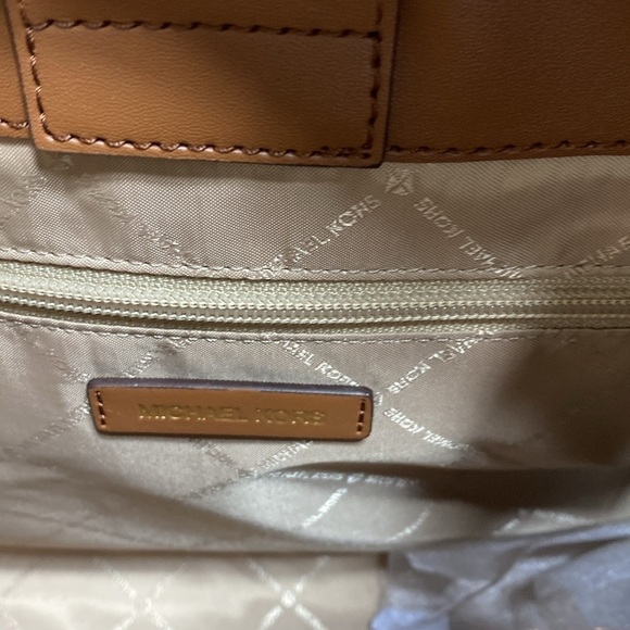 $358 NEW! NWT MICHAEL KORS Susannah Large EW Tote Brown/Luggage w/Chain Detail - Picture 5 of 11